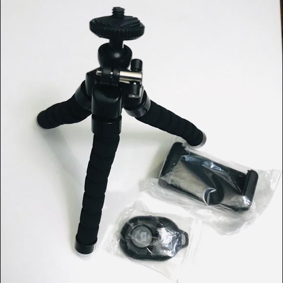 NIB Flexible Mini TriPod with BlueTooth Shutter - Picture 2 of 4